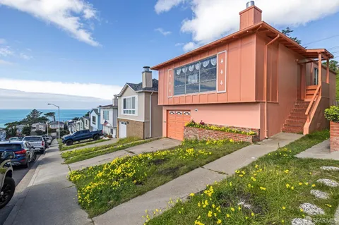 $895,000 | 60 Rockford Avenue, Daly City, CA 94015