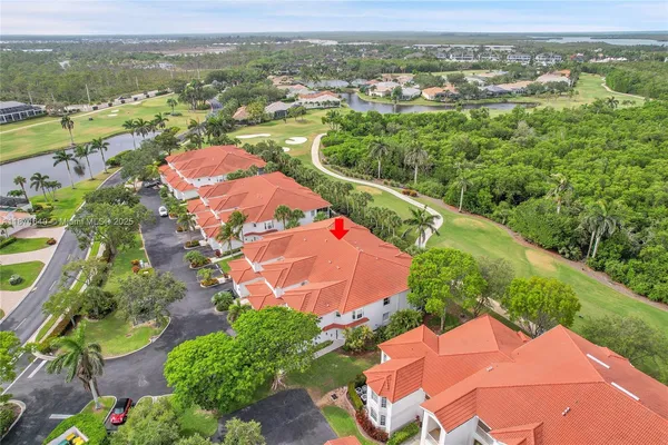 $460,000 | 4700 Yacht Harbor Drive, Unit 612, Naples, FL 34112