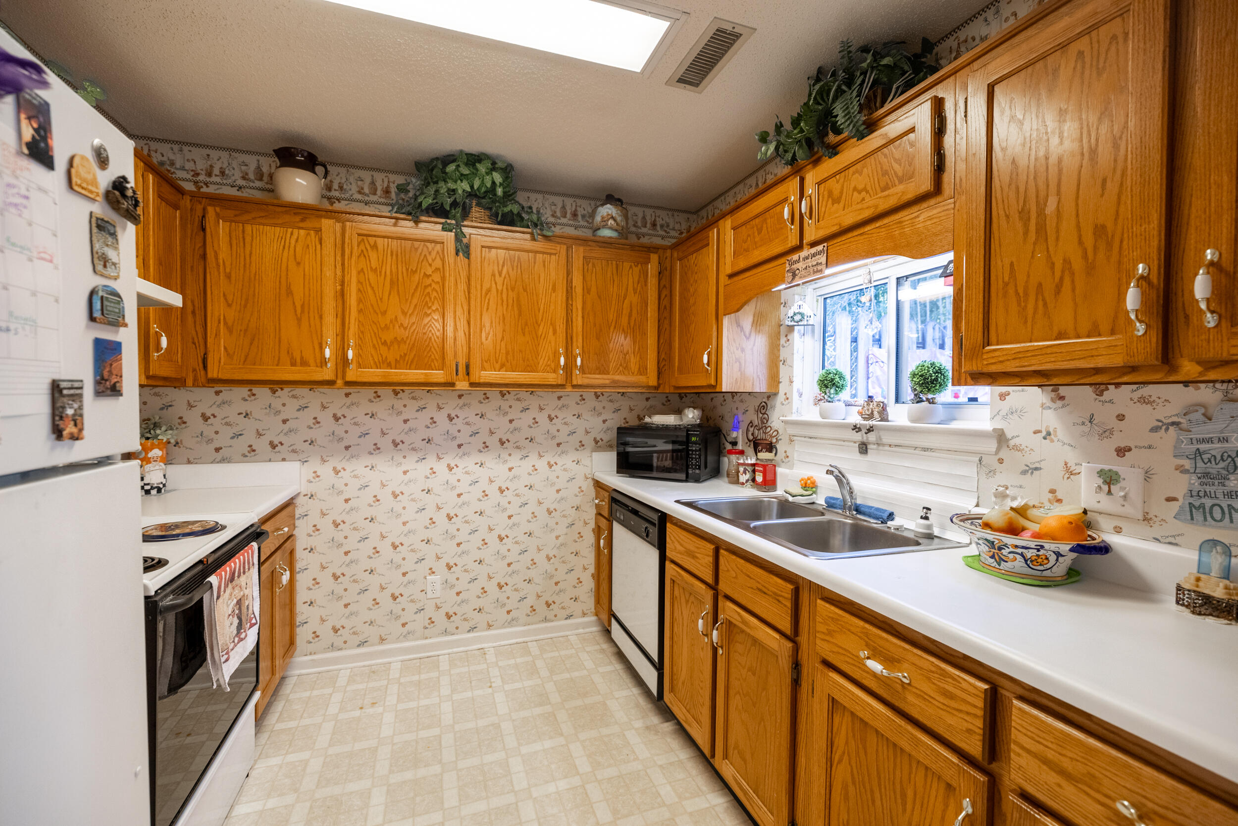1127 Lenny Lane Chattanooga, TN 37421 - Photo 3 of 31 JN2_1562-HDR