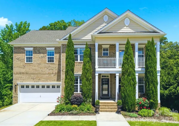 $895,000 | 21904 Torrence Chapel Road, Cornelius, NC 28031