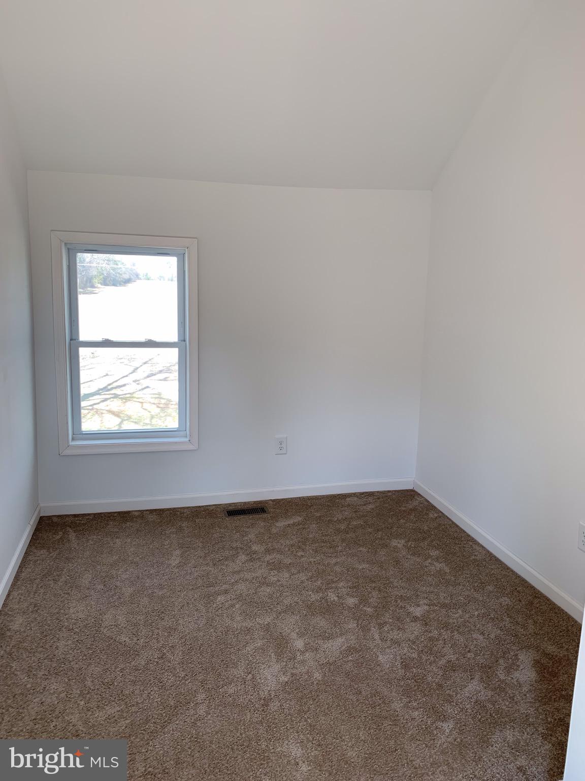 15080 Round Hill Road King George, VA 22485 - Photo 12 of 13 Upstairs alcove bedroom!