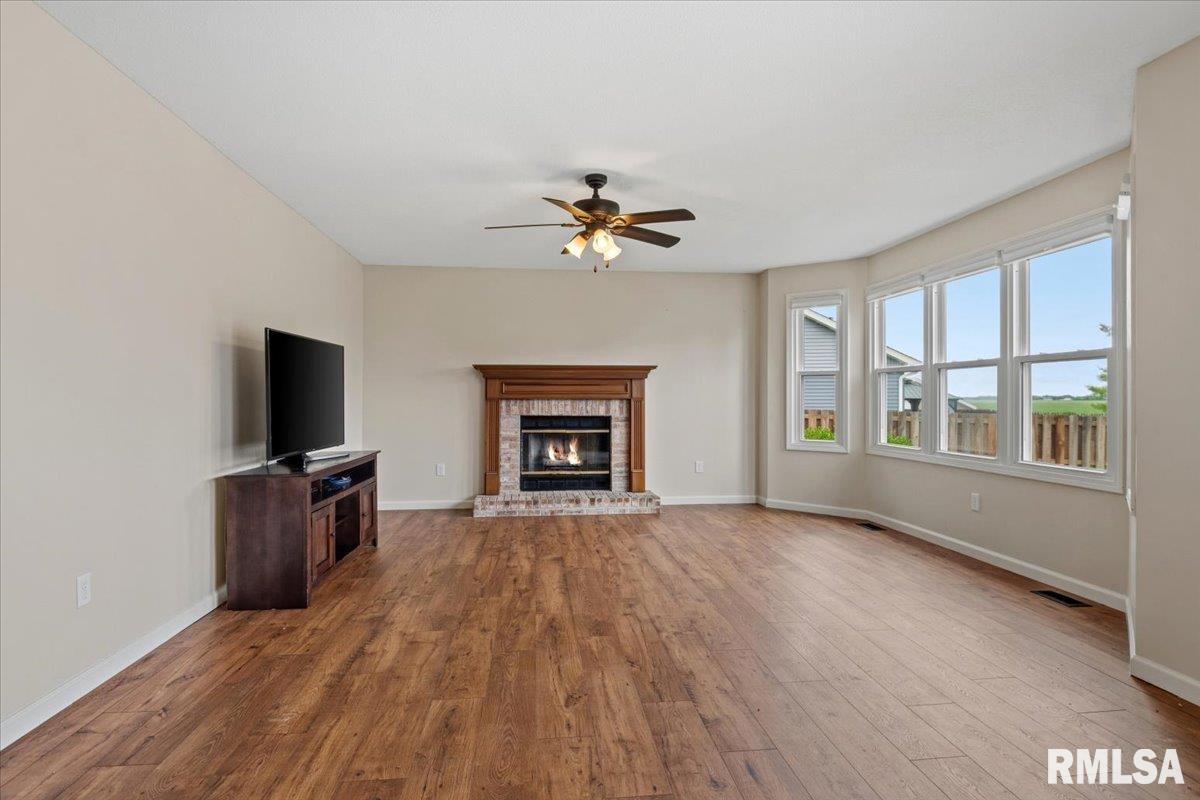 405 Eagle Ridge Drive Chatham, IL 62629 - Photo 17 of 54