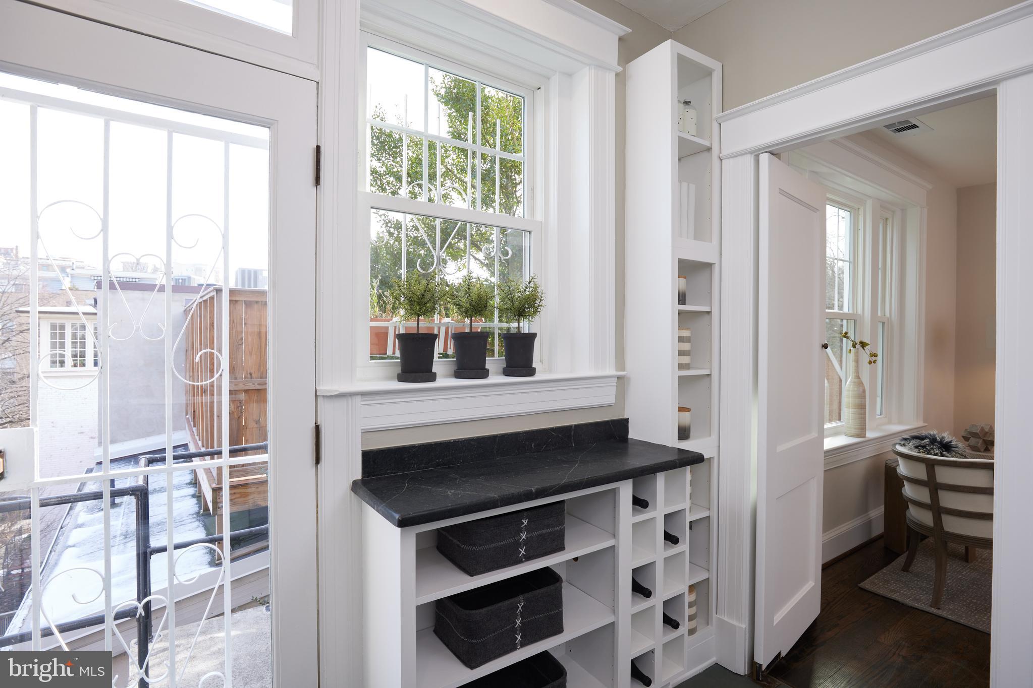 2009 Belmont Road Northwest, Unit 401 Washington, DC 20009 - Photo 11 of 34 Gallery Image 11