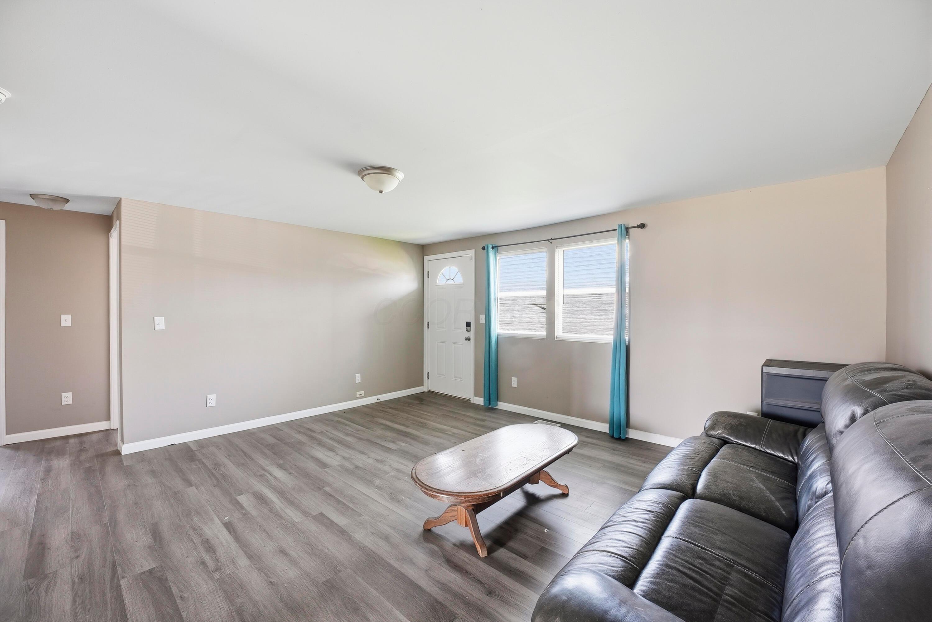 441-447 Barnett Road Columbus, OH 43213 - Photo 6 of 22 13