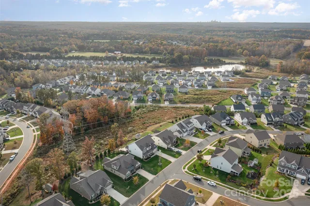 a view of a storage & utility room with dryer and washer