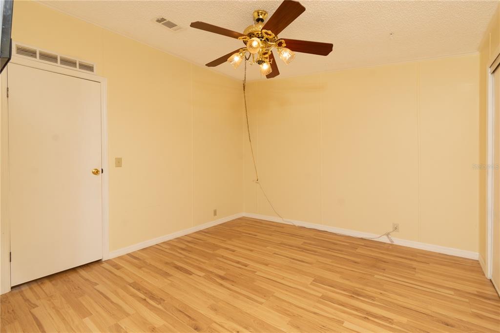 1001 Starkey Road, Unit 82 Largo, FL 33771 - Photo 26 of 47 Gallery Image 26