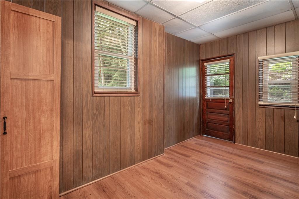 5341 Baptist Road Pittsburgh, PA 15236 - Photo 12 of 25 Gallery Image 12