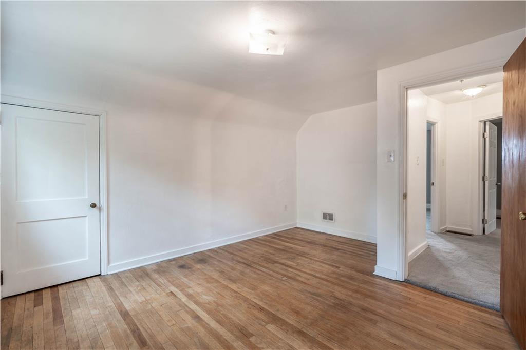 5341 Baptist Road Pittsburgh, PA 15236 - Photo 18 of 25 Gallery Image 18
