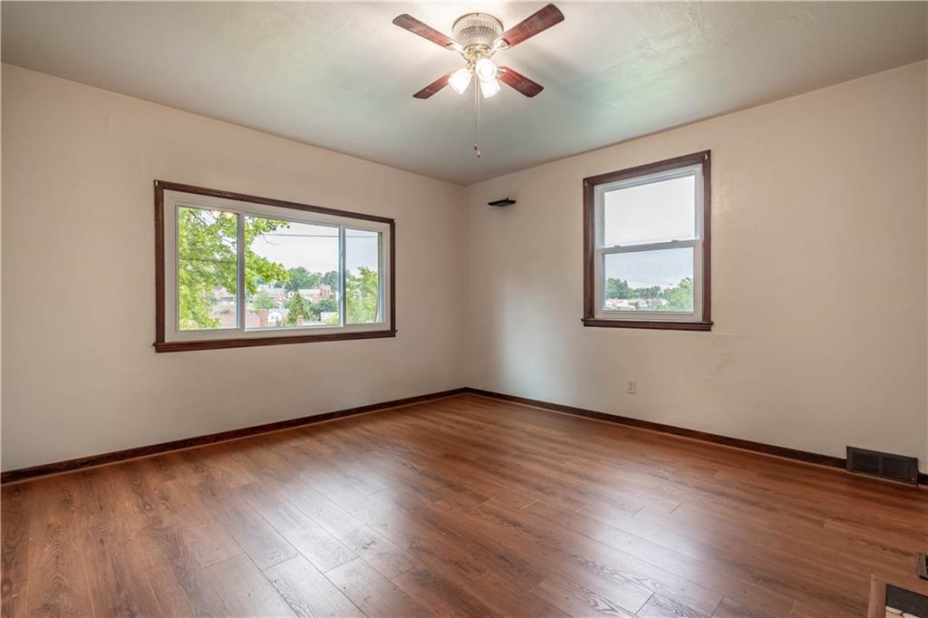 5341 Baptist Road Pittsburgh, PA 15236 - Photo 4 of 25 Gallery Image 4