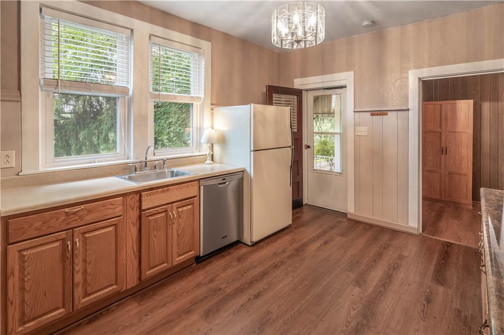 5341 Baptist Road Pittsburgh, PA 15236 - Photo 7 of 25 Gallery Image 7
