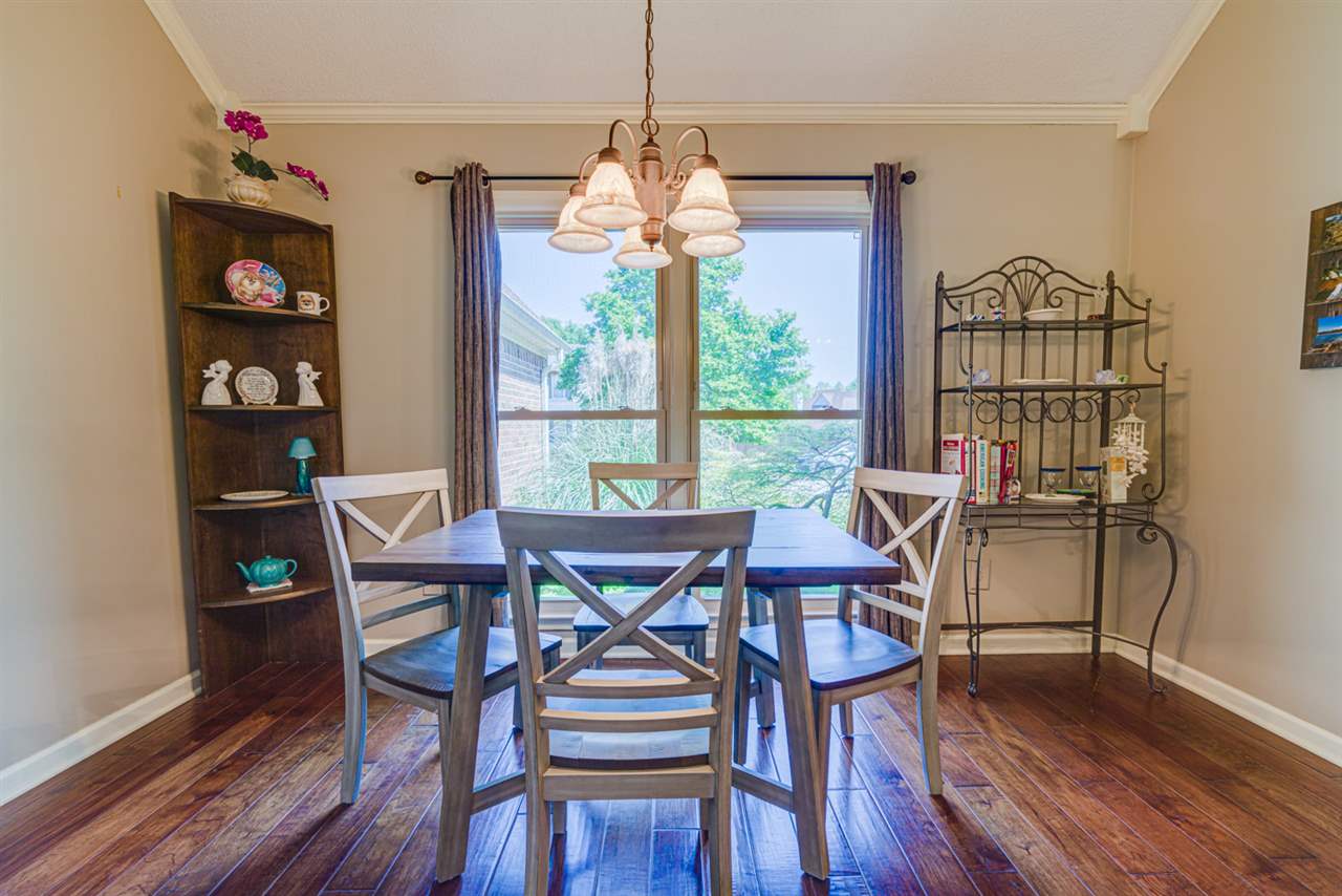 165 Cross Point Drive Collierville, TN 38017 - Photo 4 of 24 Gallery Image 4