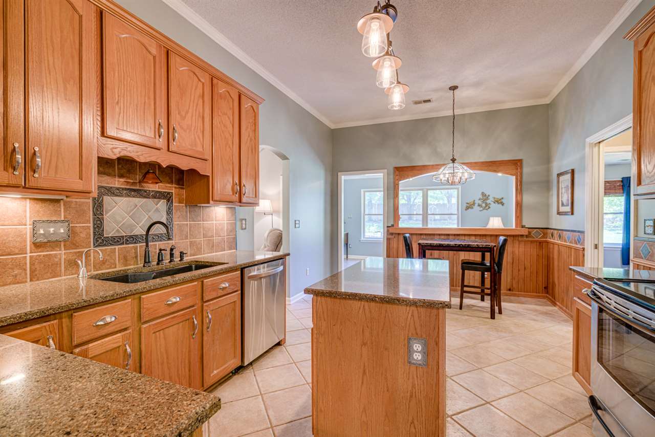 165 Cross Point Drive Collierville, TN 38017 - Photo 6 of 24 Gallery Image 6
