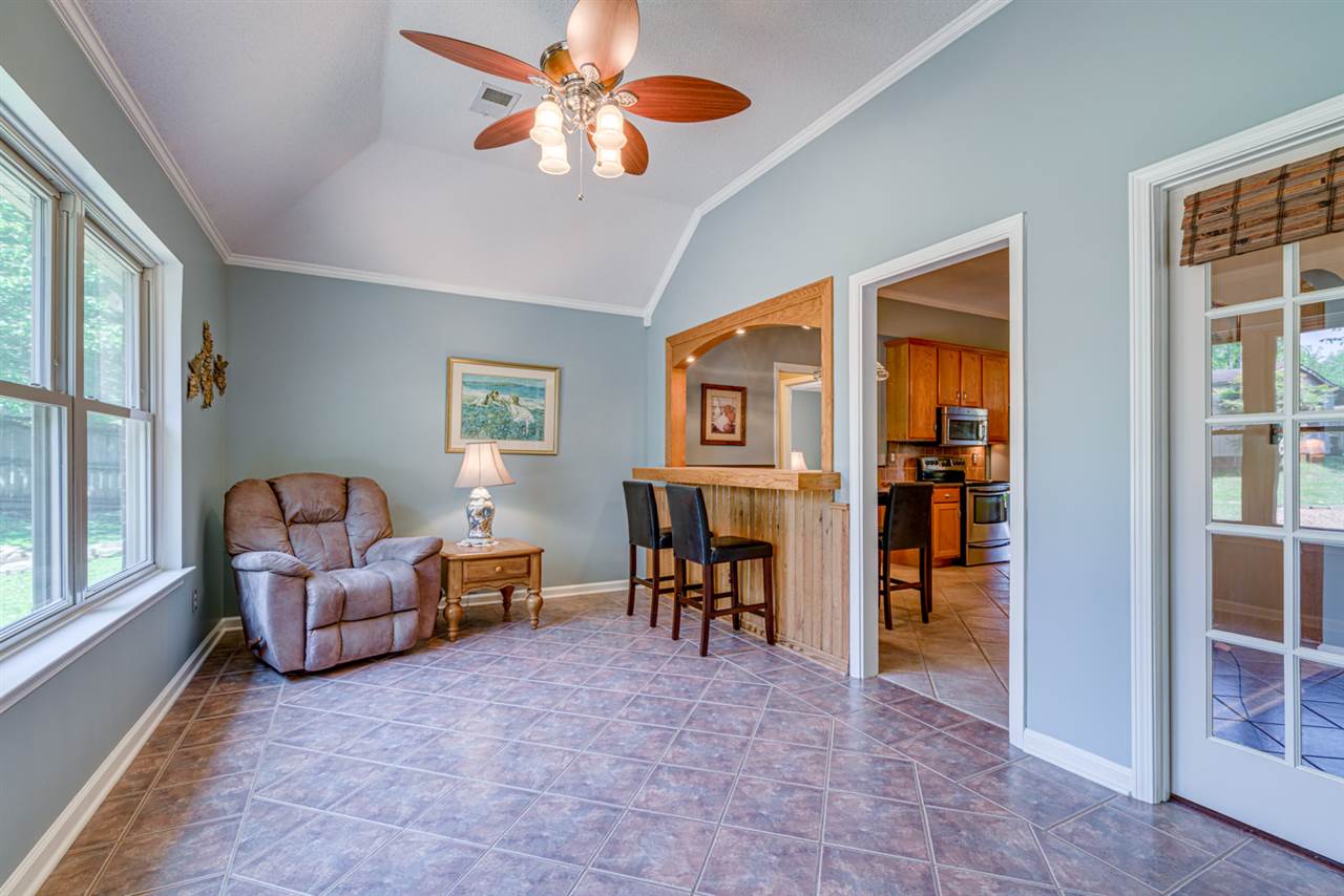 165 Cross Point Drive Collierville, TN 38017 - Photo 9 of 24 Gallery Image 9