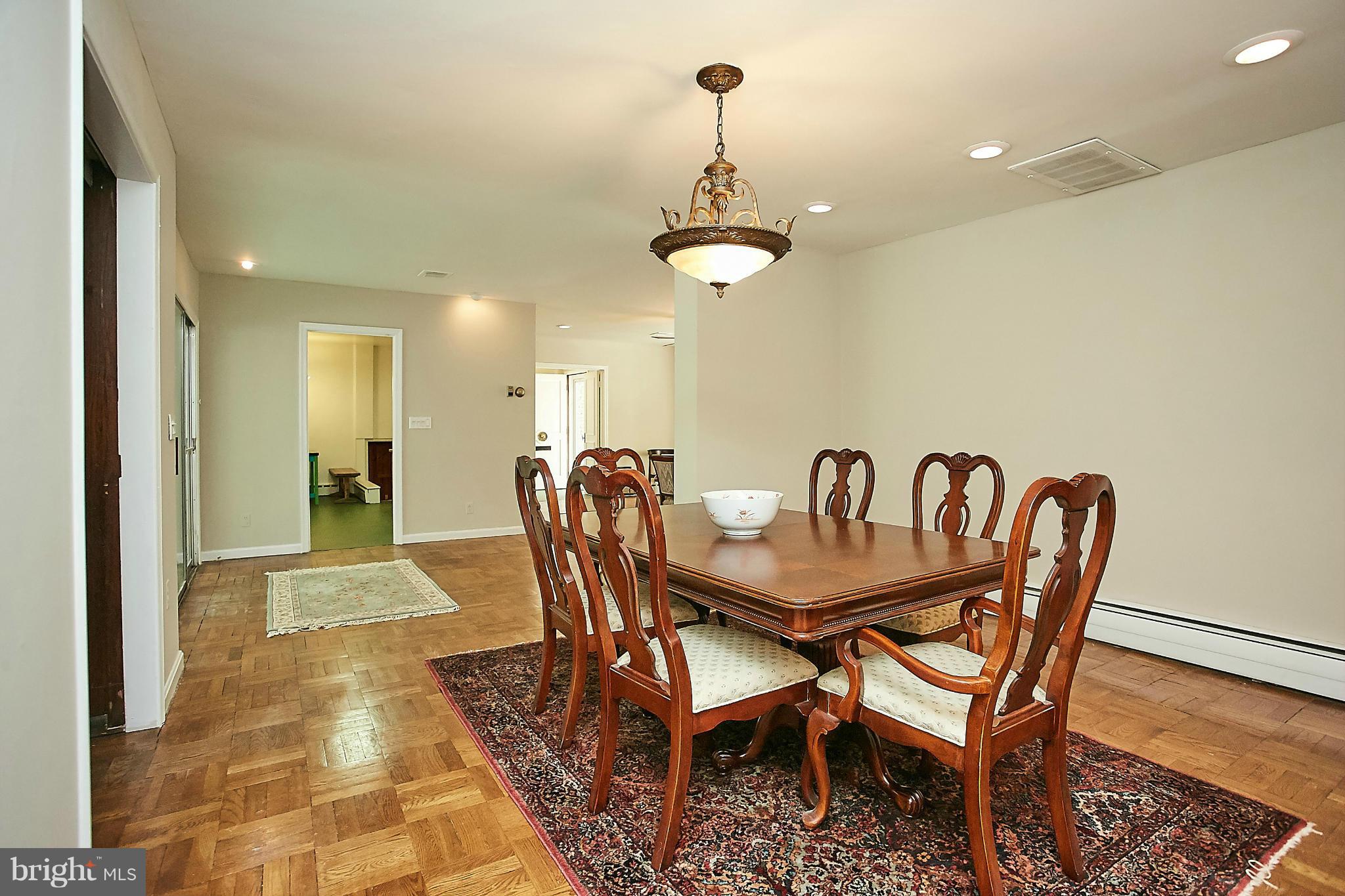 1305 Chalmers Road Silver Spring, MD 20903 - Photo 4 of 28 Dining Room