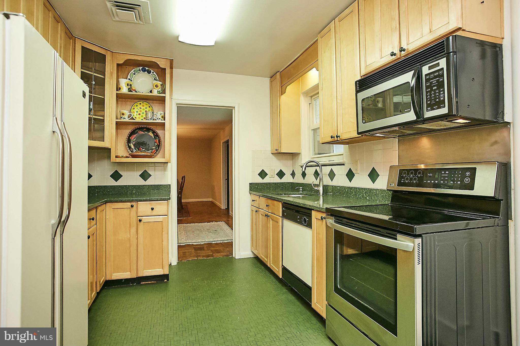1305 Chalmers Road Silver Spring, MD 20903 - Photo 5 of 28 Kitchen