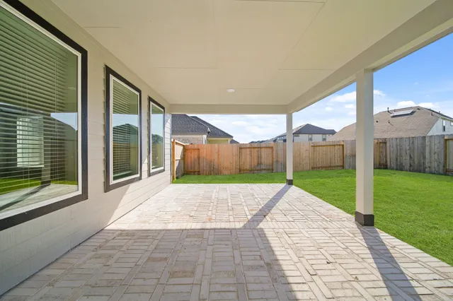 a view of outdoor space yard and porch