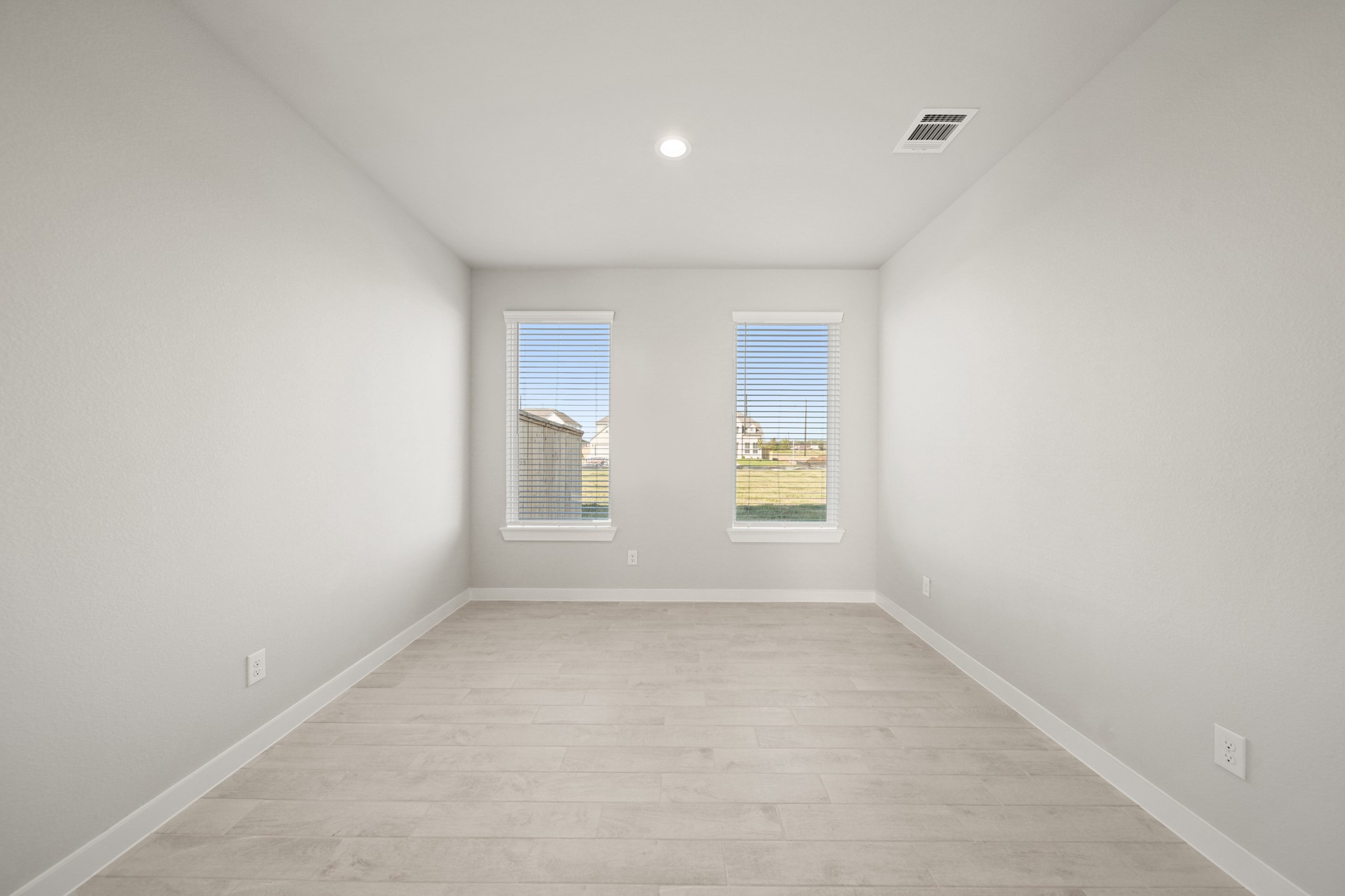 643 Yard Master Trail Rosharon, TX 77583 - Photo 7 of 39