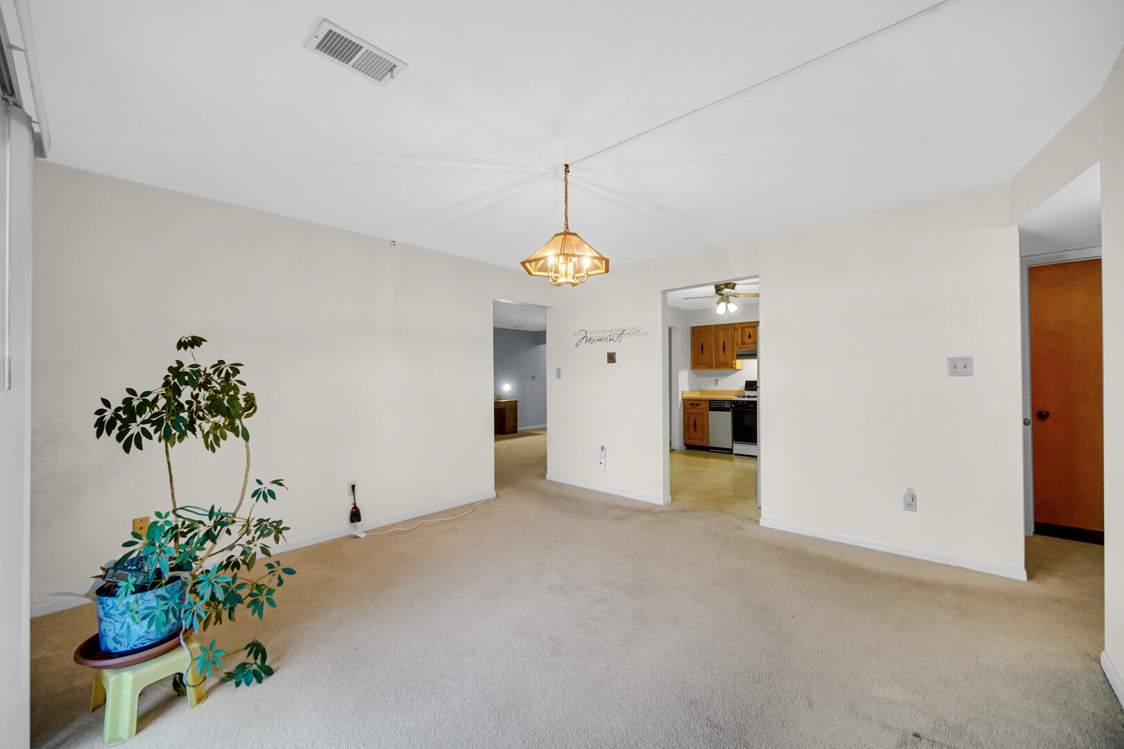 8825 Janeway Court, Unit 1 Munster, IN 46321 - Photo 14 of 28 1620x1080