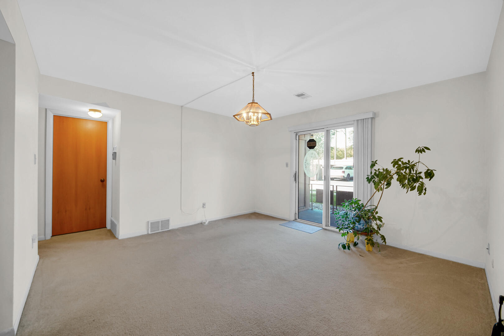 8825 Janeway Court, Unit 1 Munster, IN 46321 - Photo 15 of 28 1620x1080