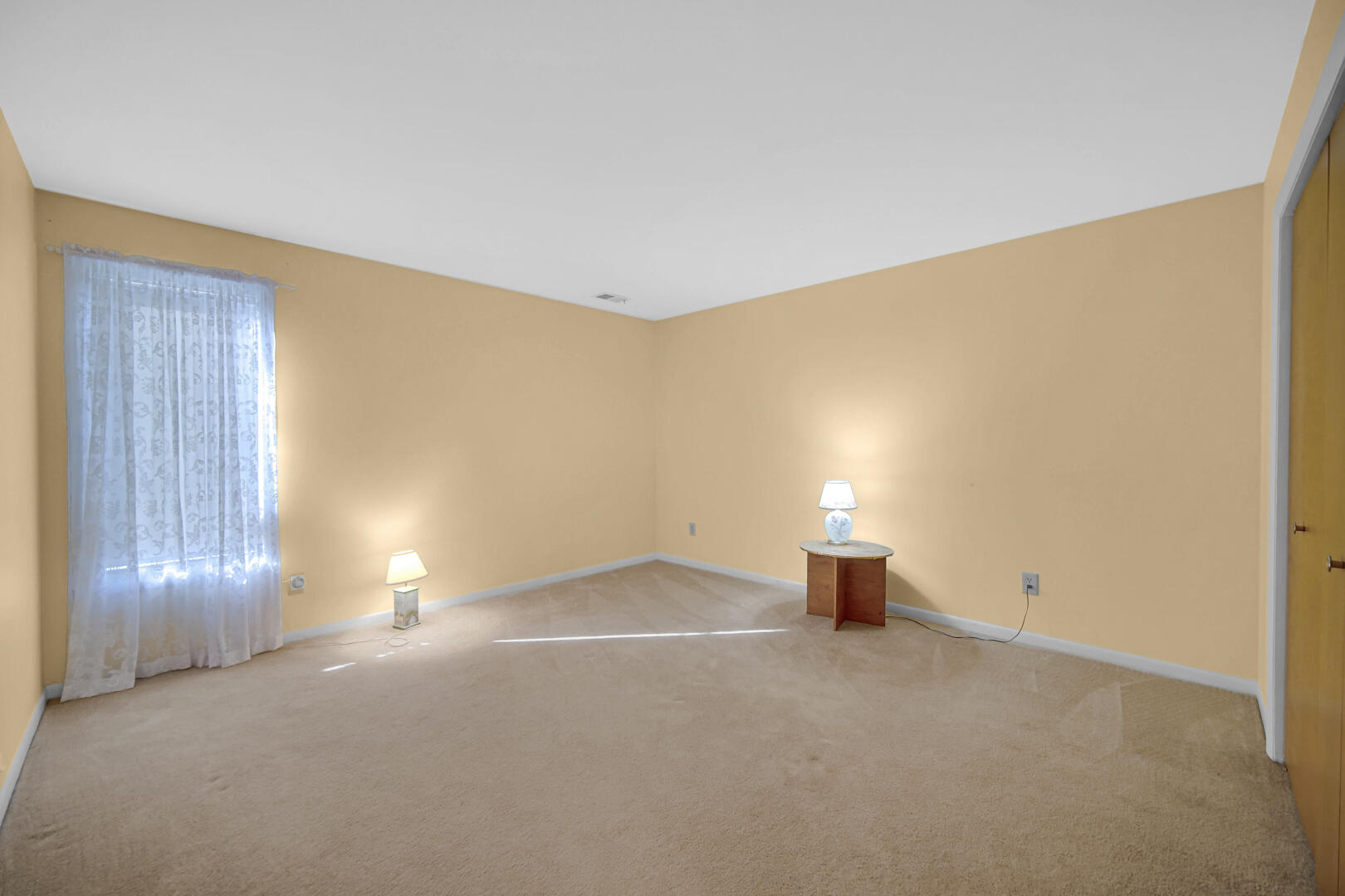 8825 Janeway Court, Unit 1 Munster, IN 46321 - Photo 18 of 28 1620x1080