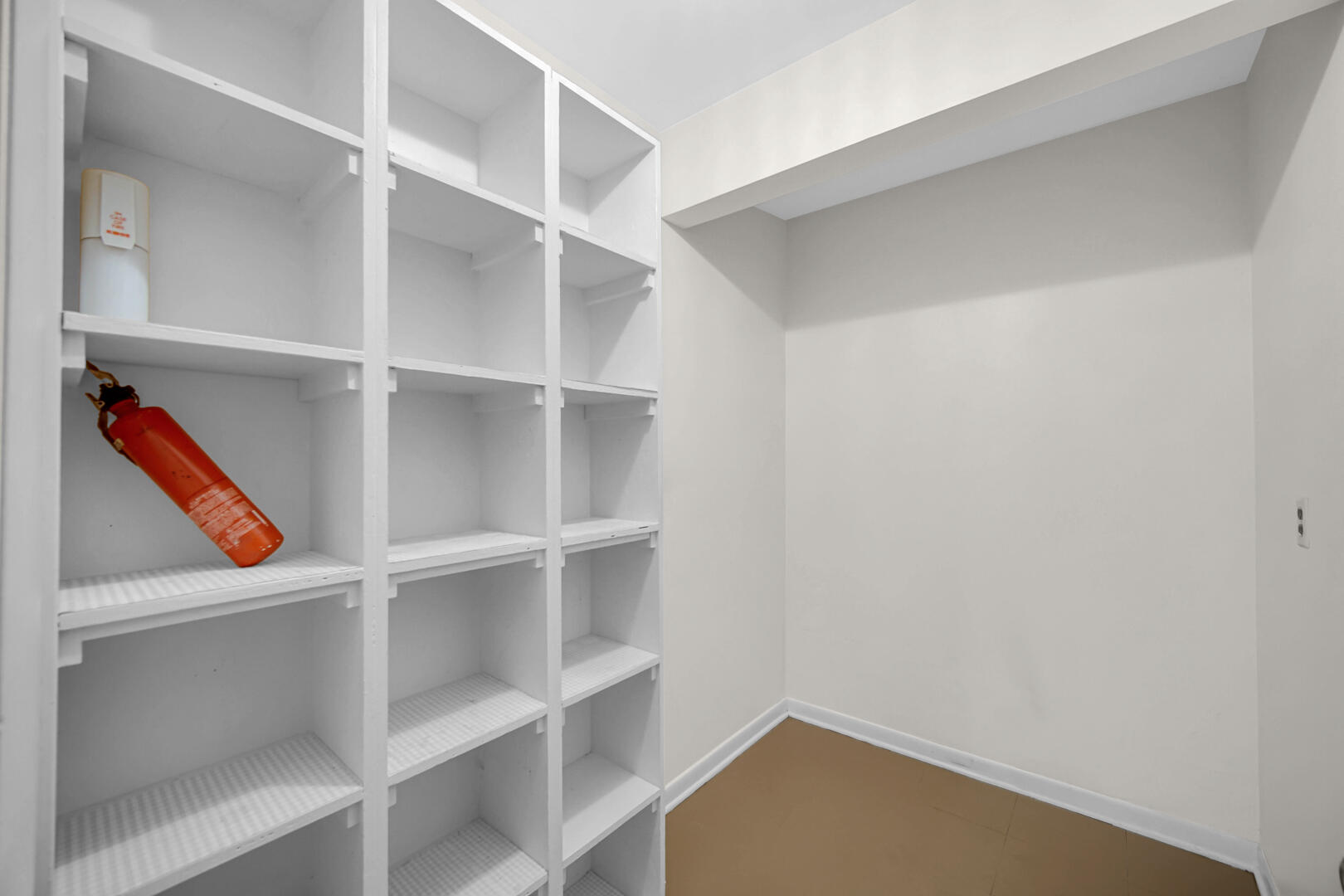 8825 Janeway Court, Unit 1 Munster, IN 46321 - Photo 21 of 28 1620x1080