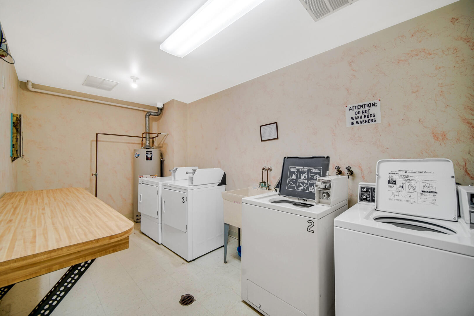 8825 Janeway Court, Unit 1 Munster, IN 46321 - Photo 22 of 28 1620x1080