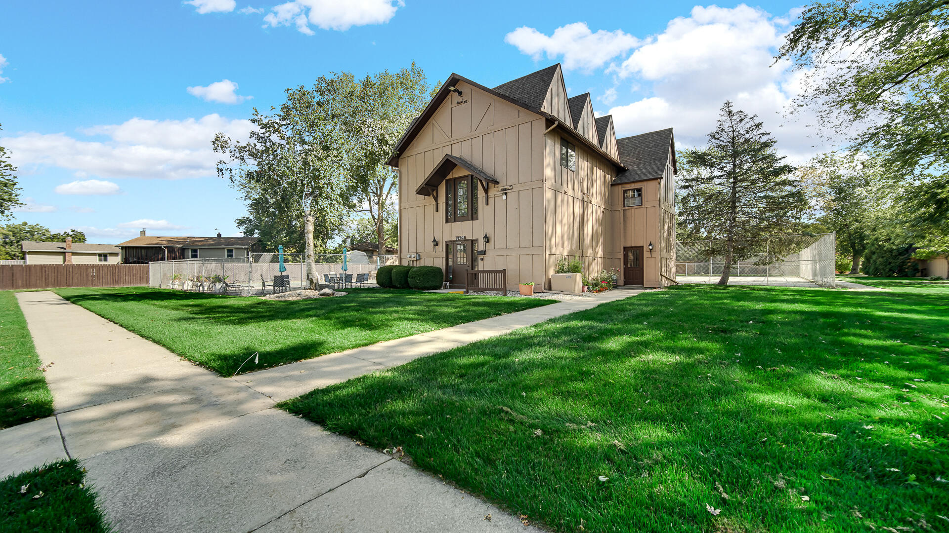 8825 Janeway Court, Unit 1 Munster, IN 46321 - Photo 3 of 28 1920x1080