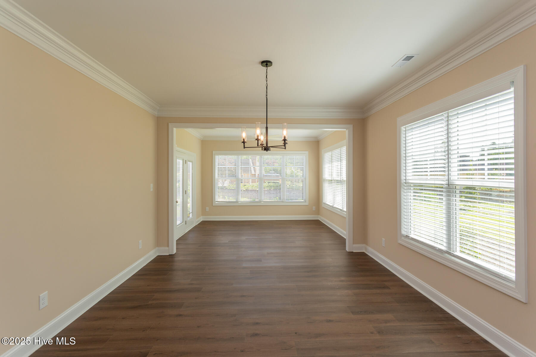 1265 Morganton Road Pinehurst, NC 28374 - Photo 11 of 34 dining1