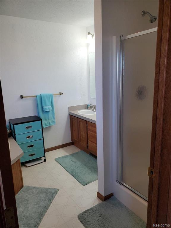 11595 West Sober Road Webberville, MI 48892 - Photo 23 of 42