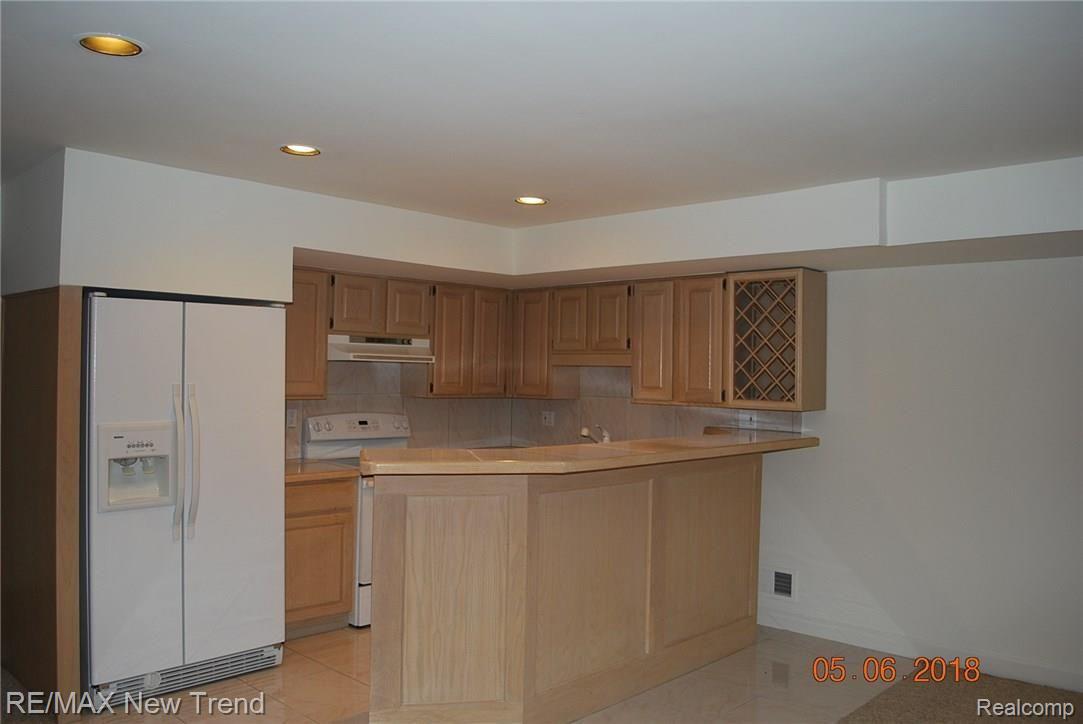 22150 River Ridge Trail, Unit 110 Farmington, MI 48335 - Photo 14 of 23 DSC_0014.JPG