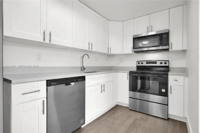 $2,100 | 1620 Northwest 18th Street, Unit 201, Miami, FL 33125