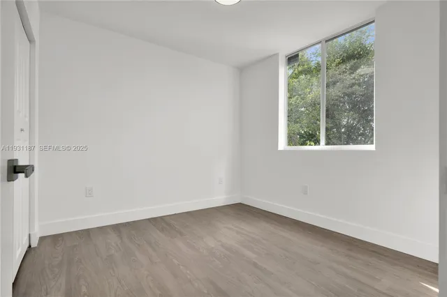 $2,100 | 1620 Northwest 18th Street, Unit 201, Miami, FL 33125