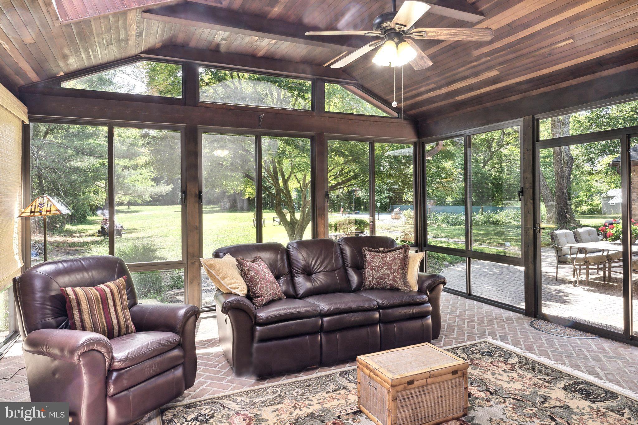 2034 Chesapeake Road Annapolis, MD 21409 - Photo 19 of 60 Main level familyroom