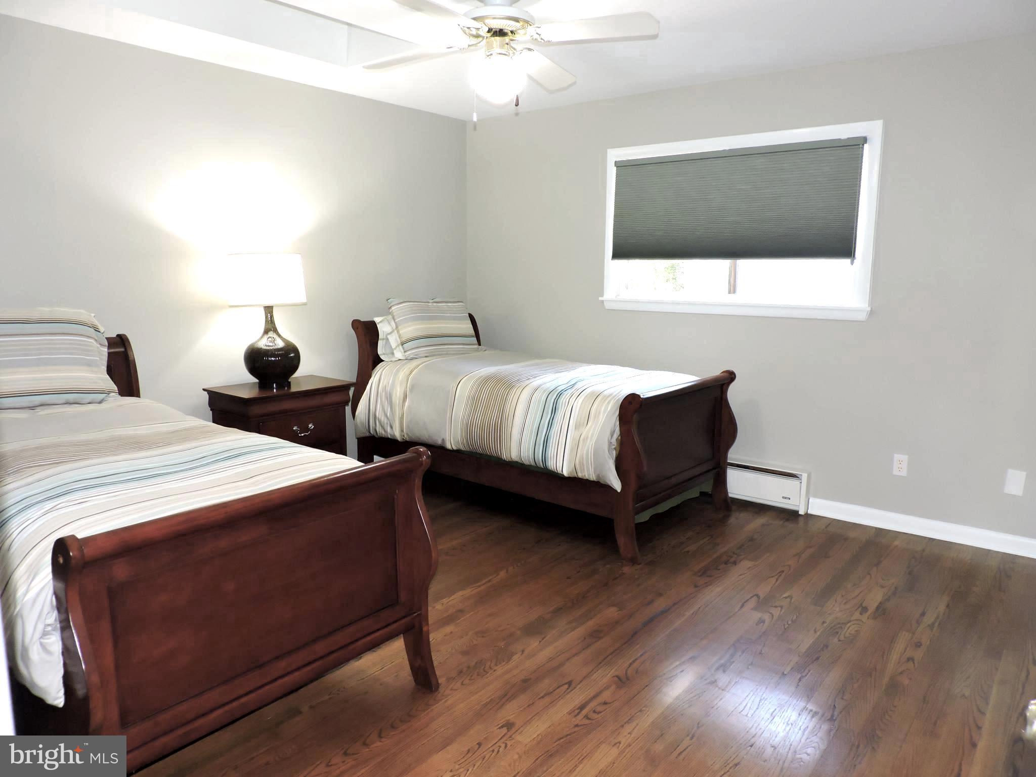 2034 Chesapeake Road Annapolis, MD 21409 - Photo 31 of 60 Main level bedroom #2