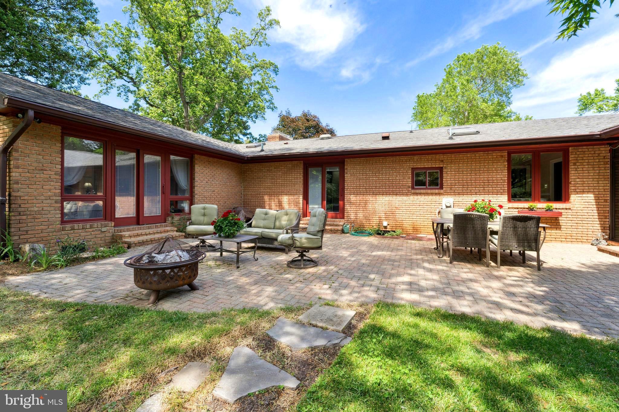 2034 Chesapeake Road Annapolis, MD 21409 - Photo 44 of 60 Brick patio