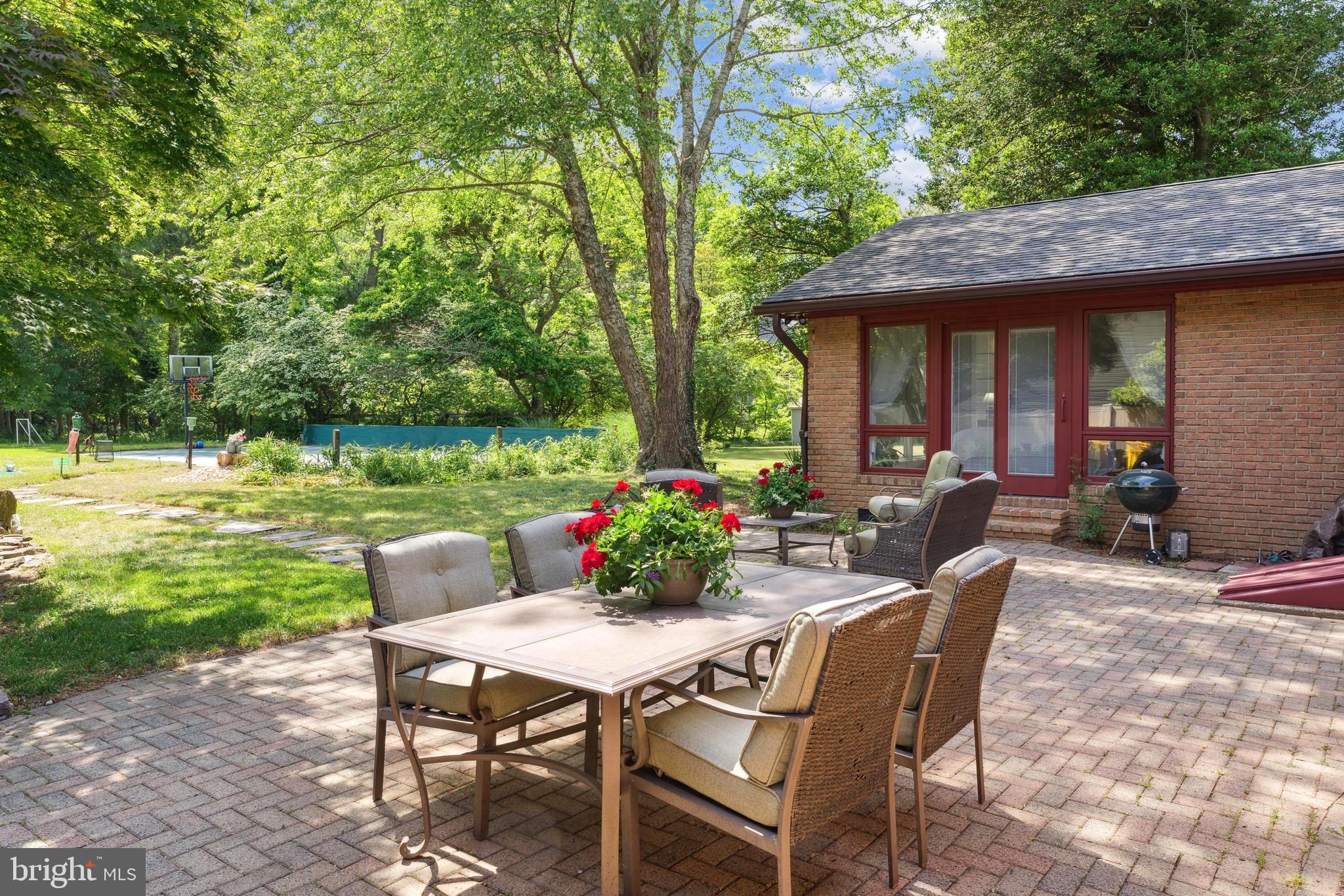 2034 Chesapeake Road Annapolis, MD 21409 - Photo 49 of 60 Come relax on the patio