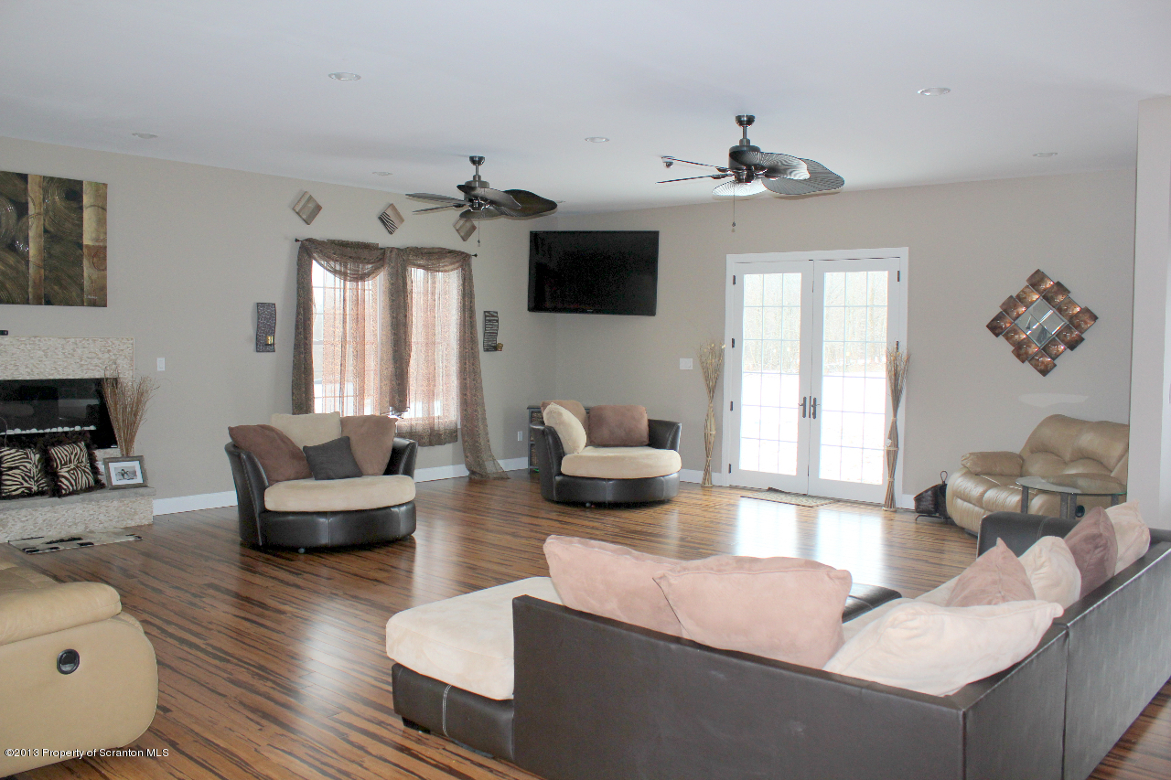 113 Greenfield Road Scott Township, PA 18433 - Photo 11 of 28 Gallery Image 11