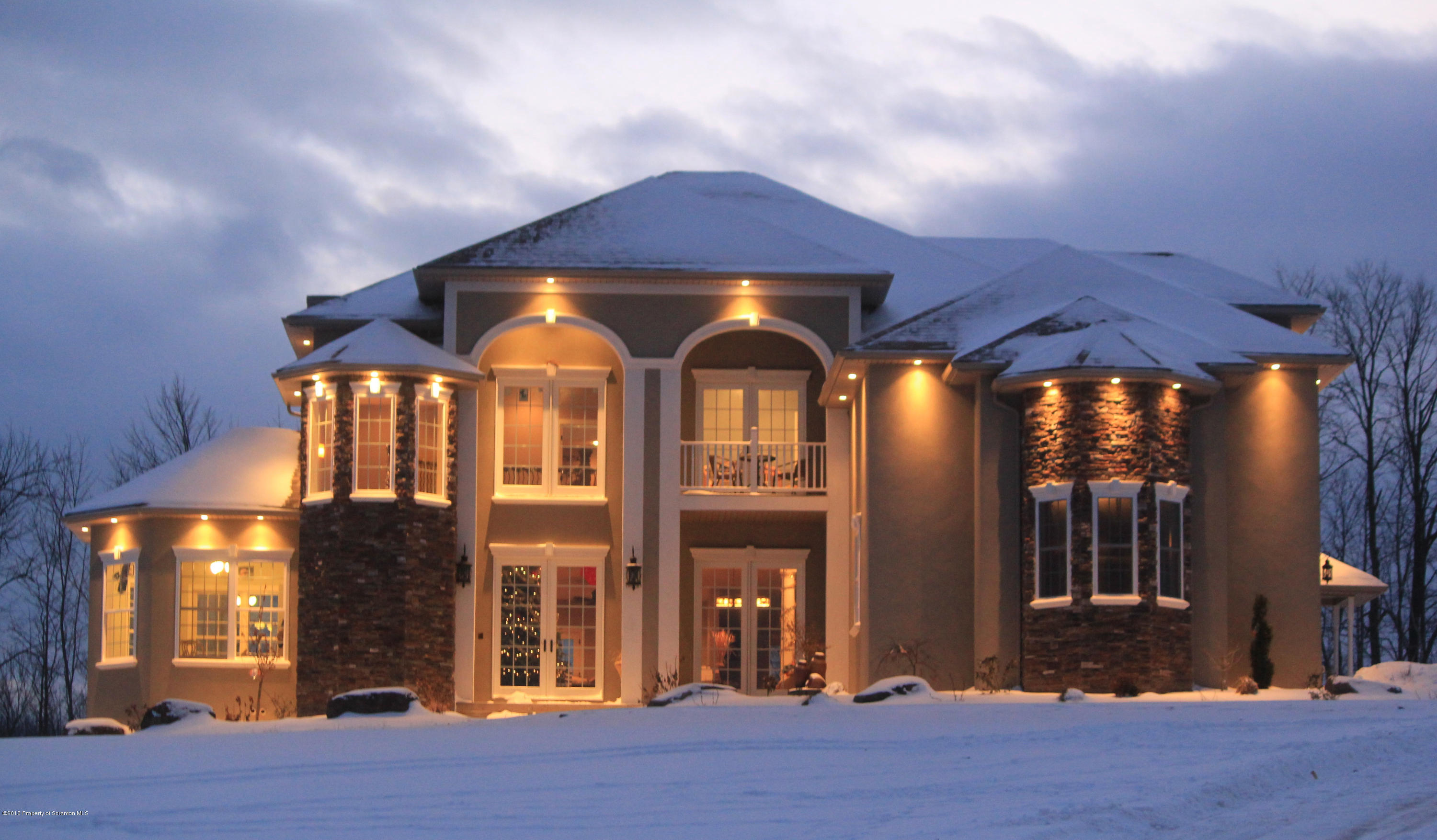 113 Greenfield Road Scott Township, PA 18433 - Photo 2 of 28 Gallery Image 2