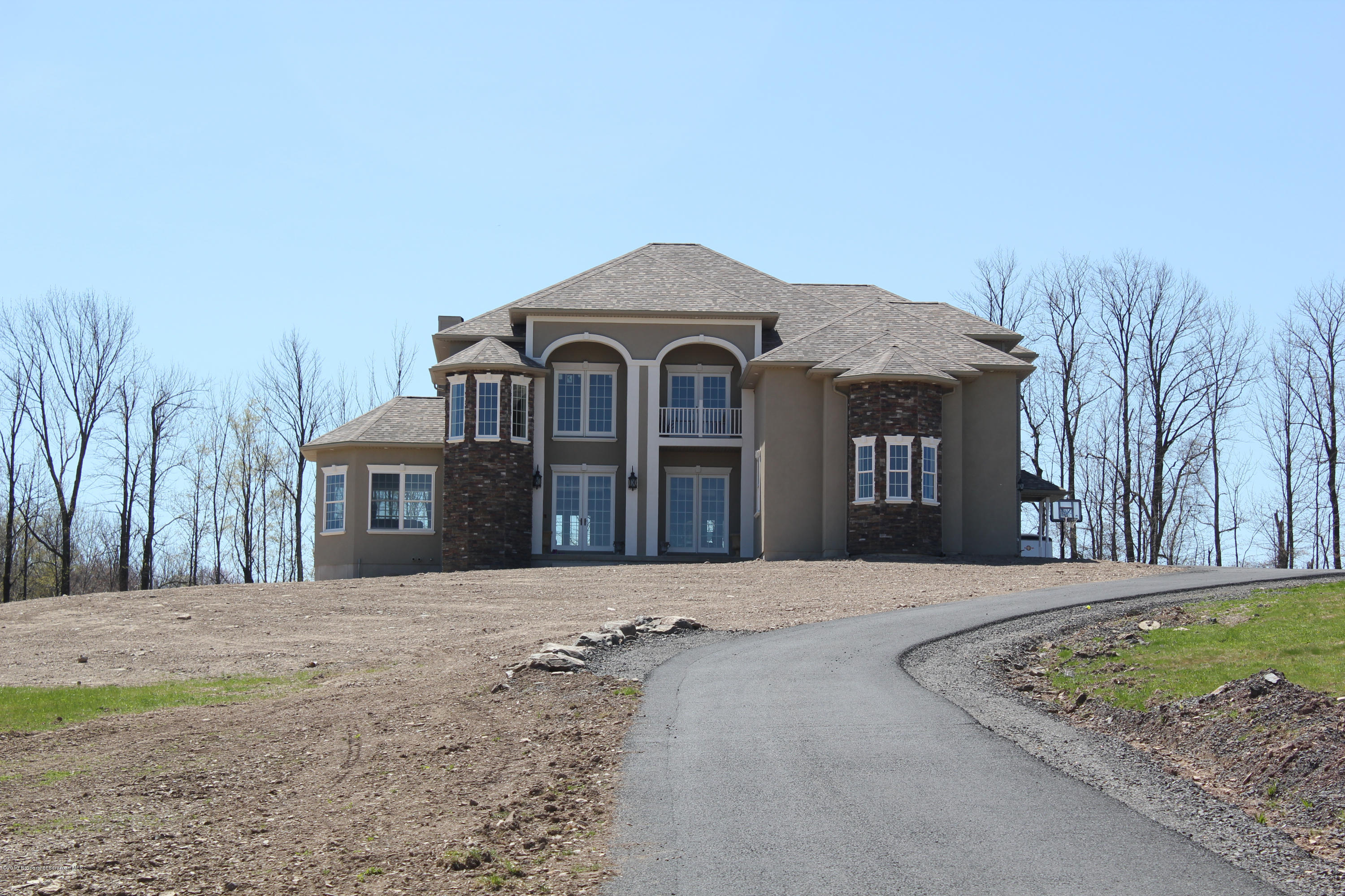 113 Greenfield Road Scott Township, PA 18433 - Photo 3 of 28 Gallery Image 3