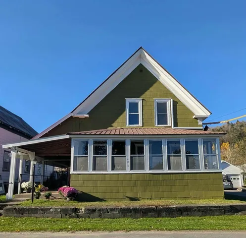 $240,000 | 203 Lower Cherry Street, Hardwick, VT 05843