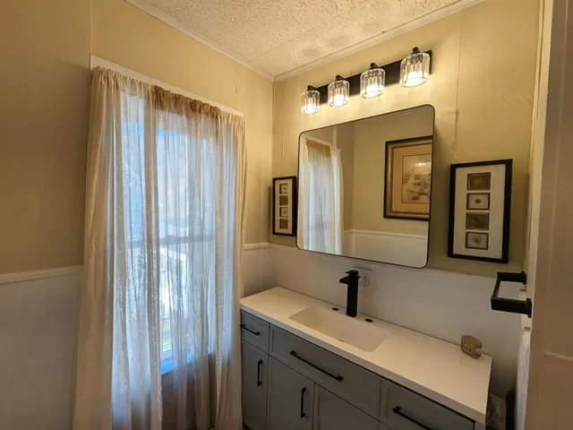 $240,000 | 203 Lower Cherry Street, Hardwick, VT 05843