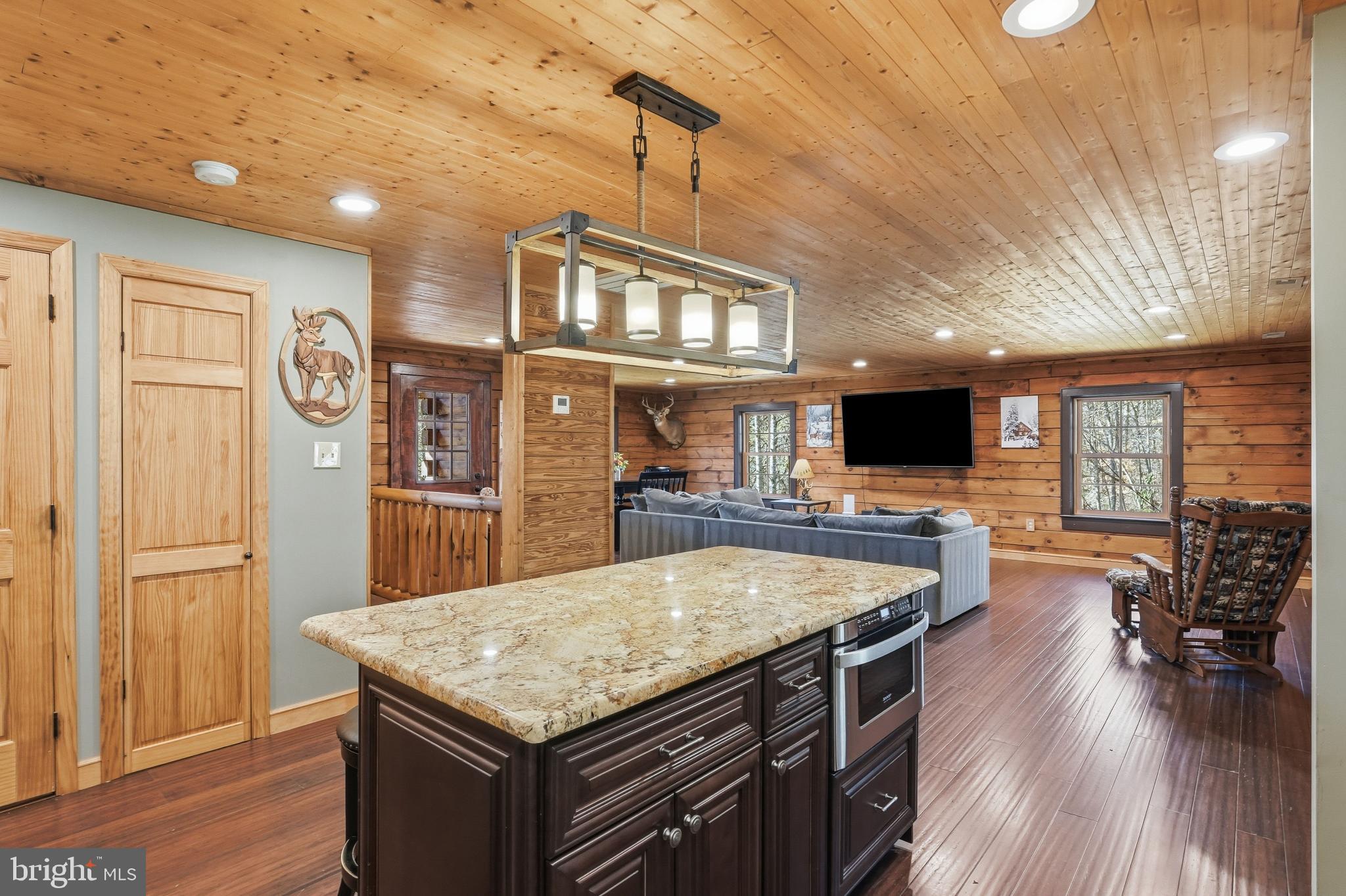 5276 Free State Road Marshall, VA 20115 - Photo 17 of 61 Open concept living!