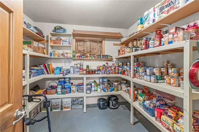 $399,900 | 17537 Mockingbird Road, Warsaw, MO 65355