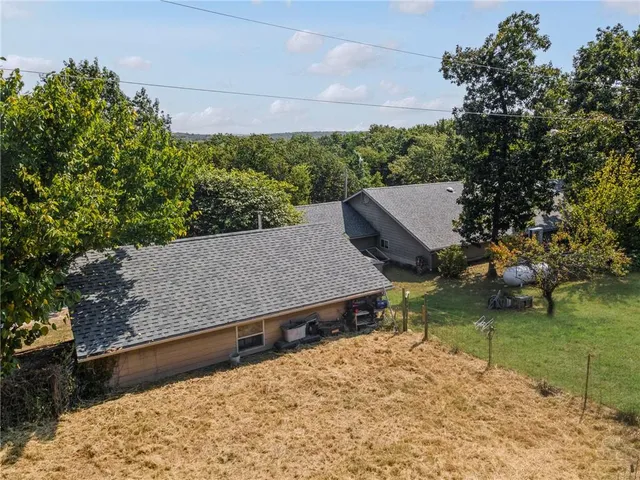 $399,900 | 17537 Mockingbird Road, Warsaw, MO 65355