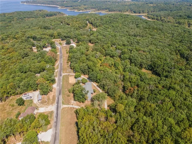 $399,900 | 17537 Mockingbird Road, Warsaw, MO 65355