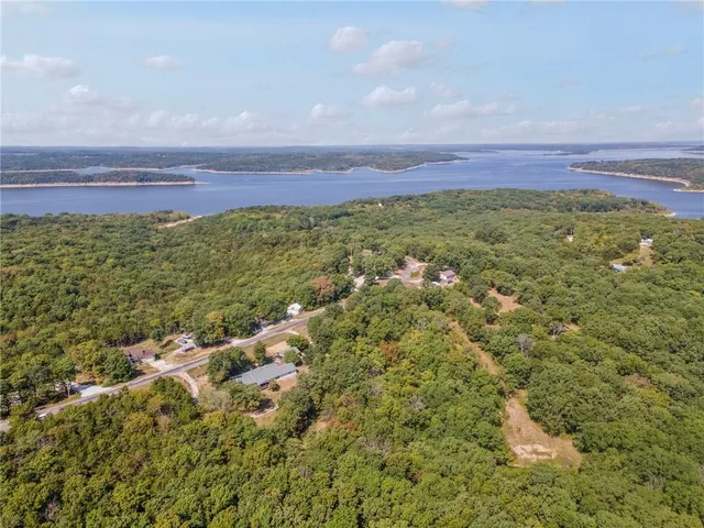 $399,900 | 17537 Mockingbird Road, Warsaw, MO 65355