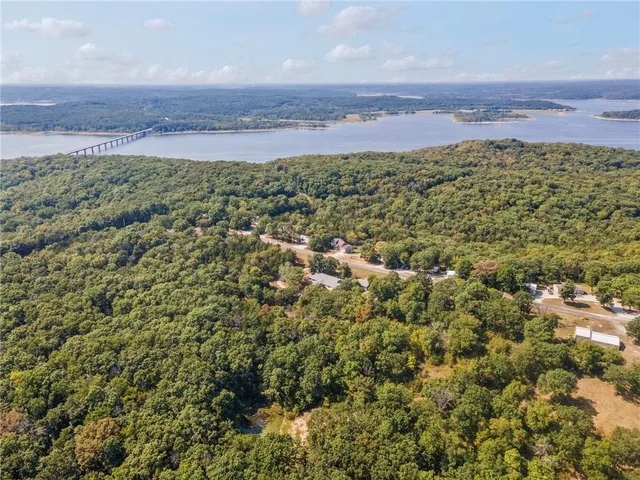 $399,900 | 17537 Mockingbird Road, Warsaw, MO 65355