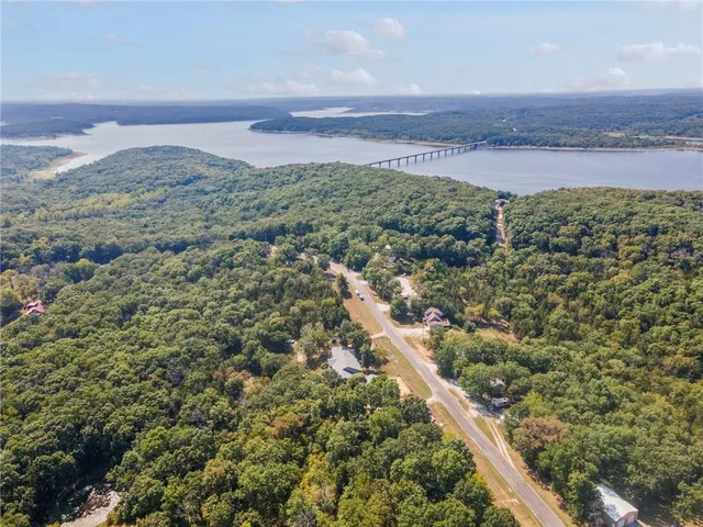 $399,900 | 17537 Mockingbird Road, Warsaw, MO 65355