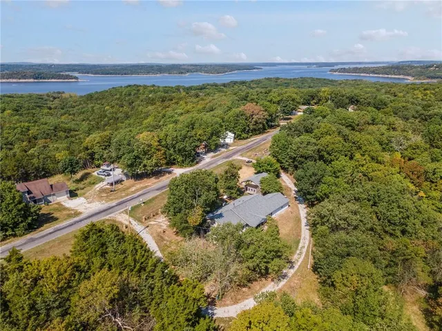 $399,900 | 17537 Mockingbird Road, Warsaw, MO 65355