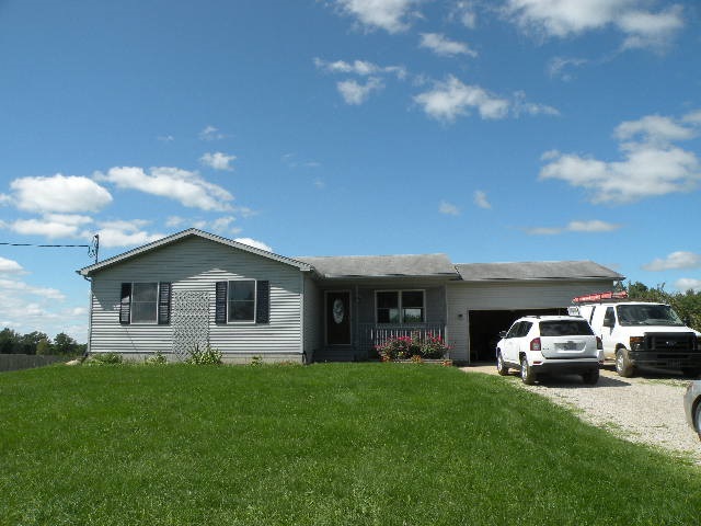 9550 Ruess Road Perry, MI 48872 - Photo 1 of 14 31302070.JPG
